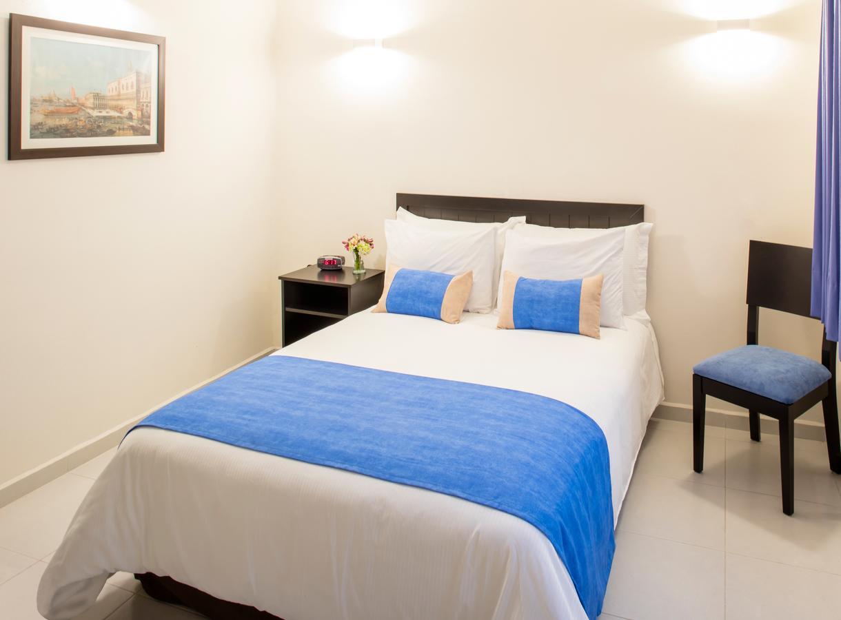 Residencias Senorial Città del Messico Esterno foto