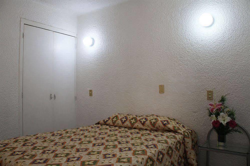 Residencias Senorial Città del Messico Esterno foto